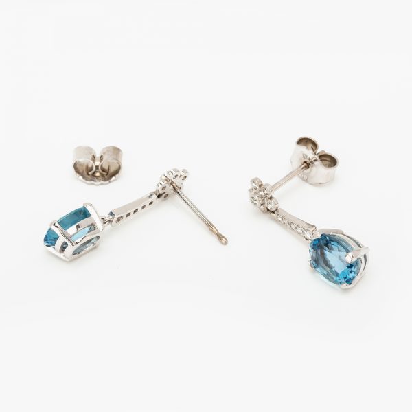 Fine Jewels of Harrogate Contemporary 2.26 Carat Aquamarine and 0.16 Carat Diamond Drop Earrings