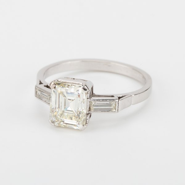 Fine Jewels of Harrogate Art Deco 1.85 carat Emerald Cut Diamond Solitaire Engagement Ring Circa 1920s