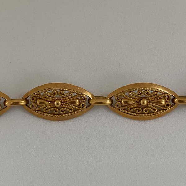 Fine Jewels of Harrogate Antique Belle Epoque 18 Carat Gold Bracelet Circa 1910's