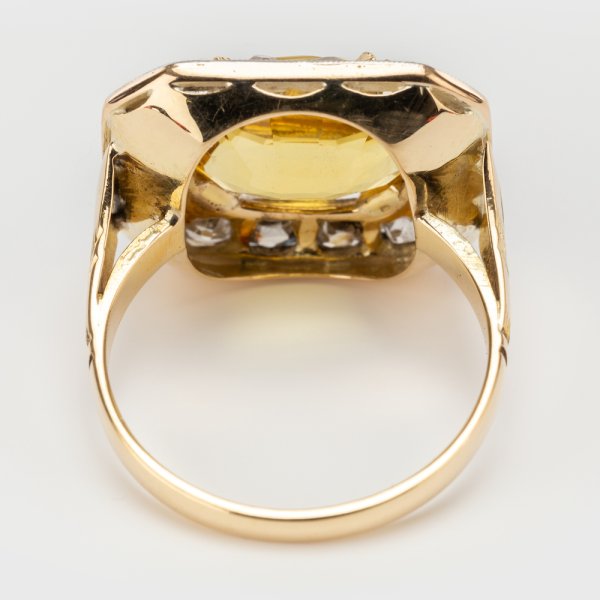 Fine Jewels of Harrogate Vintage 4.01 Carat Yellow Beryl and 0.85 Carat Diamond Cluster Ring Circa 1940's