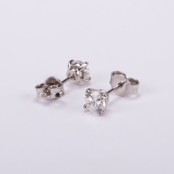 Fine Jewels of Harrogate Contemporary Classic Diamond 1.00 Carat Stud Earrings
