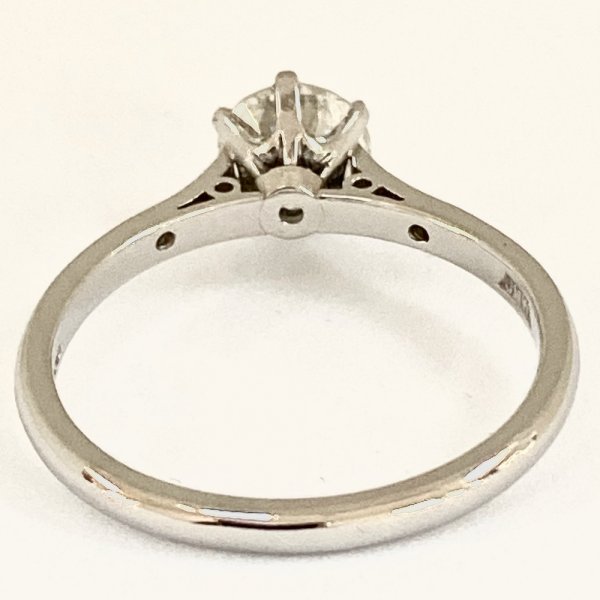 Fine Jewels of Harrogate Contemporary 0.77 Carat Round Brilliant Cut Diamond Solitaire Engagement Ring
