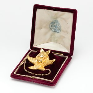 Fine Jewels of Harrogate Victorian Gold Cherub Starfish Brooch by John Brogden Circa 1880's