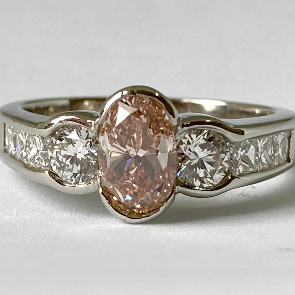 Fine Jewels of Harrogate Modern 1.05 Carat Natural Fancy Brownish Pink diamond Trilogy Three Stone Engagement Ring